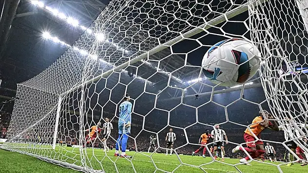 Galatasaray, sahasında Beşiktaş'a geçit vermiyor
