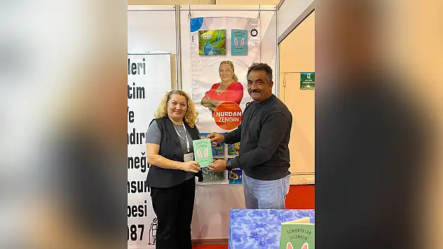 Gazeteci Erol Şeker, yazar Nurdan Zengin'i ziyaret etti