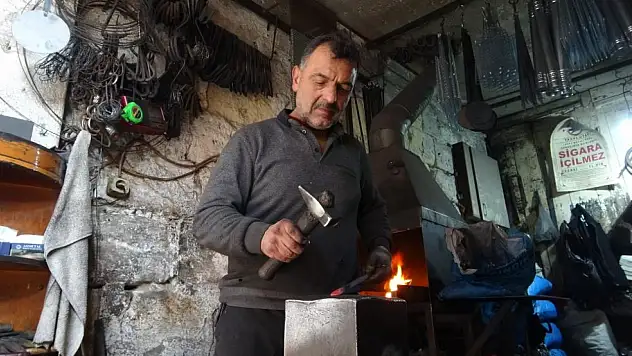 Gaziantep'ten Avrupa sofralarına uzanan kebap şişleri