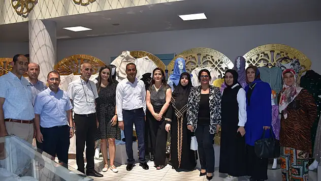 Gençlik Merkezi kursiyerlerinden el emeği sergisi