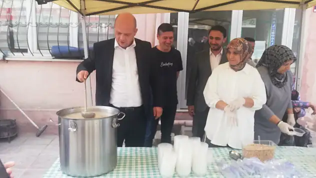 Hanönü'nde aşure ikramı