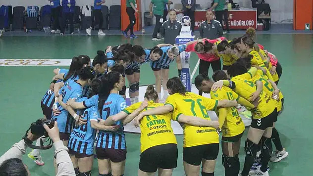 Hentbol Takımına destek