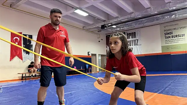 Henüz 10 yaşında rakip tanımıyor