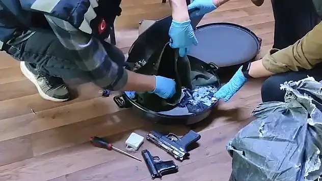 Hiç kimsenin aklına oraya saklamak gelmezdi ama onların  aklına geldi