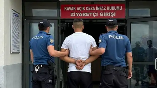 Hırsızlık Suçundan Aranan Şahıs Yakalandı