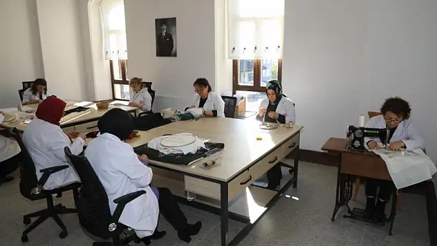 Hobileri meslekleri oldu