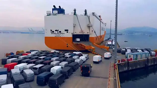 İhracat lideri otomotiv oldu