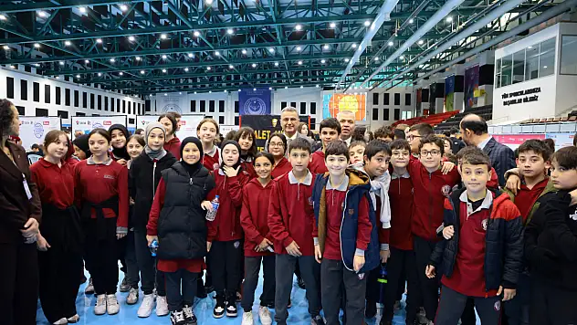 İlkadım'da Bilim Heyecanı! Başkan Kurnaz Öğrencilerle Buluştu