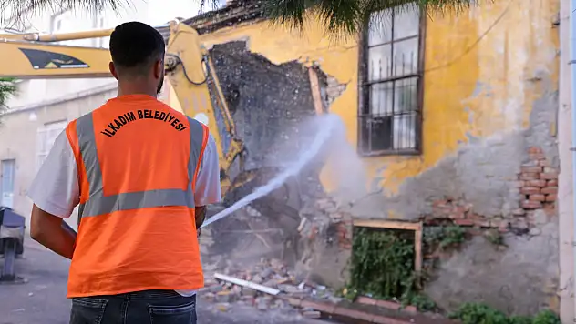 İlkadım'da metruk binalara geçit yok