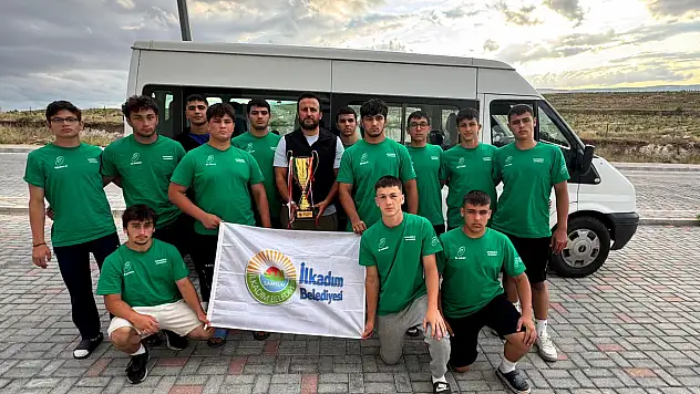 İlkadımlı Güreşçiler Turnuvaya Damga Vurdu
