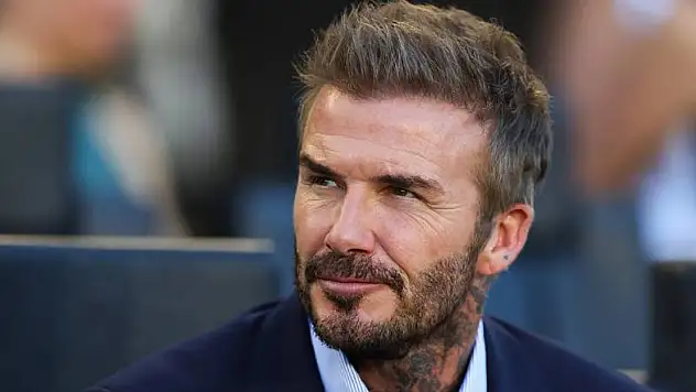 İngiltere Kralı 3. Charles'tan Beckham'a şövalyelik unvanı