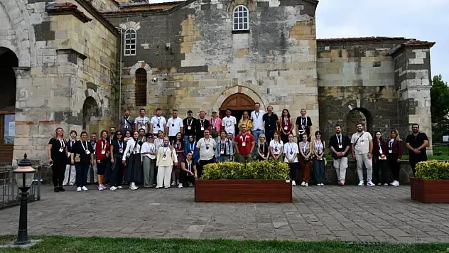 Karadeniz'in zenginliklerini yerinde öğreniyor