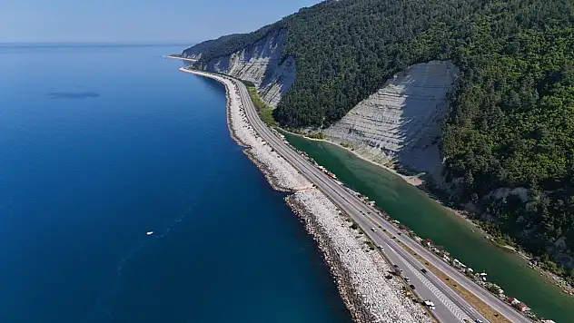 Karadeniz Sahil Yolu'nda doyumsuz seyir