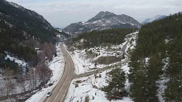Kardan adama sucuk ekmek ve şalgam ikram ettiler