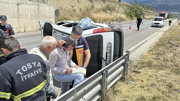 Kastamonu'da araç yan yattı : 2 yaralı
