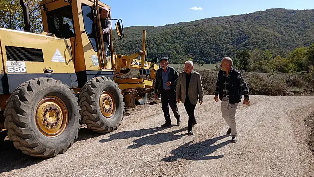 Kavak'ta yol çalışmaları sürüyor