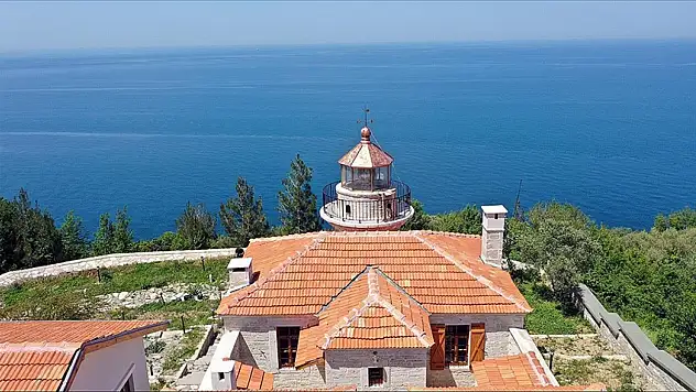 Kerempe Feneri 140 yıldır denizcilere yol gösteriyor