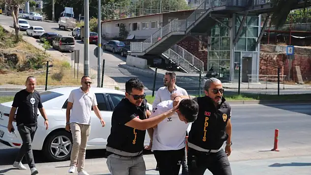 Kiraladığı evde cinayet işledi