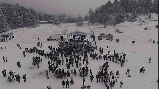 Kış Festivali'ne yoğun katılım trafiği felç etti