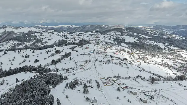 Kızlan Yaylası beyaza büründü