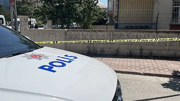 Konya'da boşanma aşamasındaki eşini bıçakladı