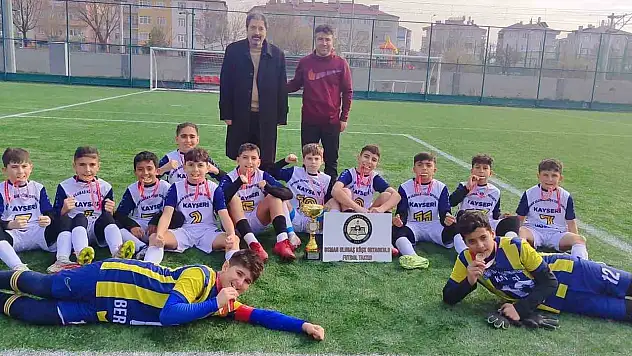 Küçük Erkekler Futbol Şampiyonu Belli Oldu