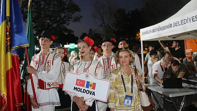 Kültürlerin Dansı Çarşamba'da buluştu