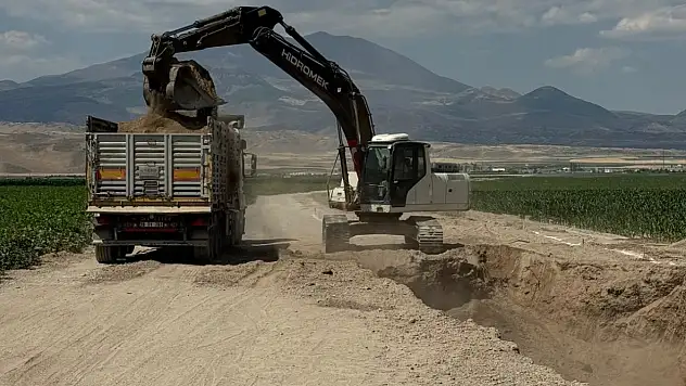 Kuşaklama kanalı projesi hızla devam ediyor