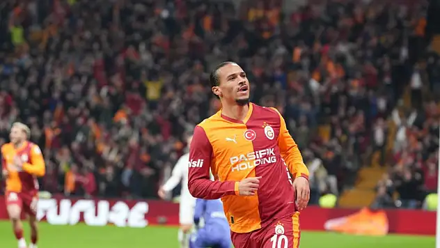 Leroy Sane ligdeki 5. golünü attı