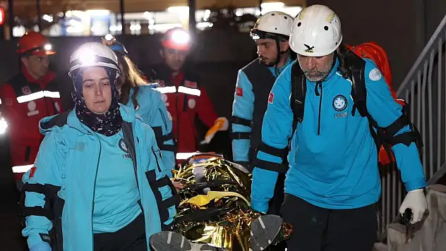 Lisede kurtarma tatbikatı gerçeğini aratmadı