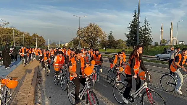 Lösemili çocuklar için pedal çevirdiler