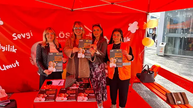 Lösemili Çocuklar İçin Umut Stantı