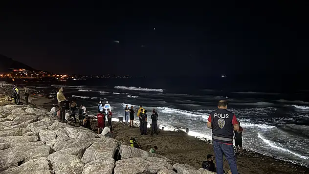 Mevsimlik tarım işçilerinden biri denizde kayboldu