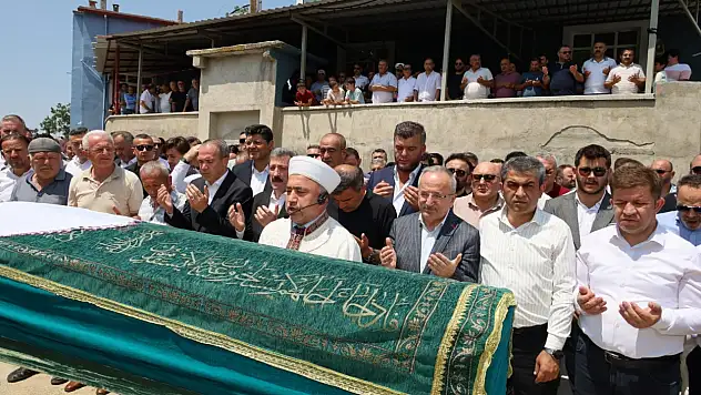 MHP İl Başkanı Burhan Mucur'un annesi vefat etti