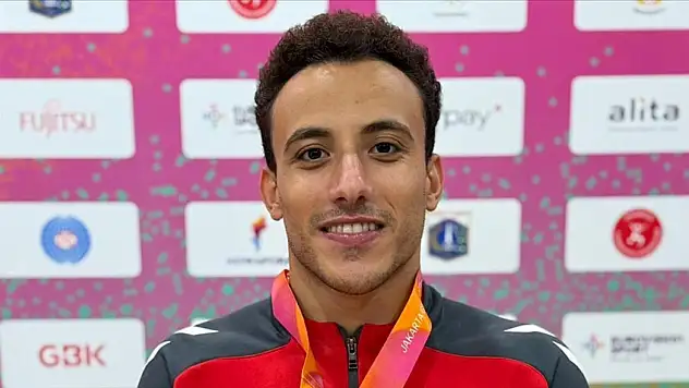 Milli cimnastikçi Adem Asil dünya 2'ncisi oldu