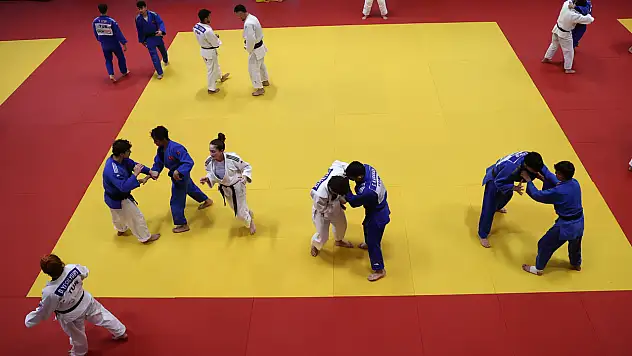 Milli judocular şampiyonalara hazırlanıyor