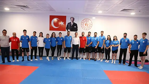 Milli sporcular curlingde olimpiyat kotası peşinde