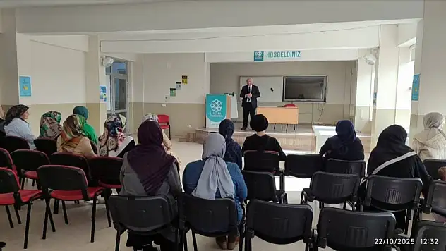 Öğrencilere ve Velilere Değer Temelli Seminer