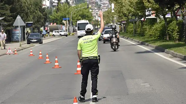 Ordu'da 15 bine yakın araç denetlendi