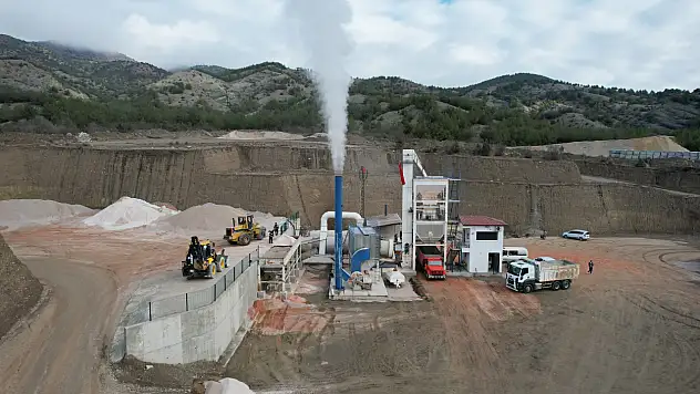 Osmancık Belediyesi İlk Sıcak Asfaltı Sahaya İndi