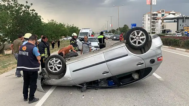 Otomobil takla attı: 4 yaralı