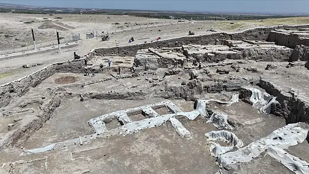 Oylum Höyük'te 2025 kazıları başladı