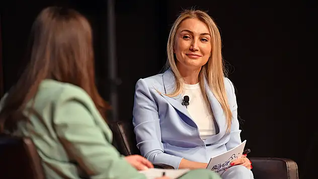 Özgür Özel: 'Dilek İmamoğlu'nun diplomatik pasaportu iptal edildi'