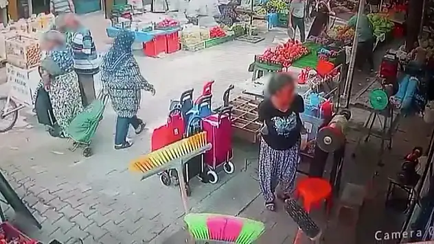 Pazar arabası hırsızlığı kamerada