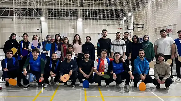 Pickleball Samsun Derneği Atakum'da gençlerle buluştu