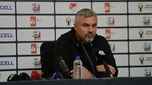 Reis'ten Mağlubiyet Yorumu: 'Fenerbahçe Hak Etti'