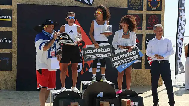 Renkli görüntülere sahne oldu