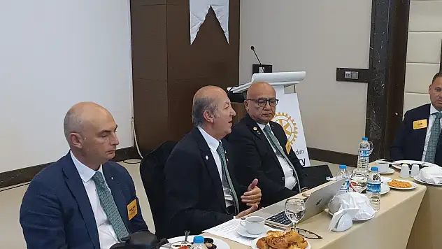 Rotary kulübü basın ile buluştu Dikkat çeken soru gündem yarattı