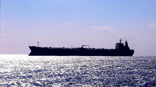 Rusya'dan Gürcistan'a ayçiçek yağı götüren tanker saldırıya uğradı