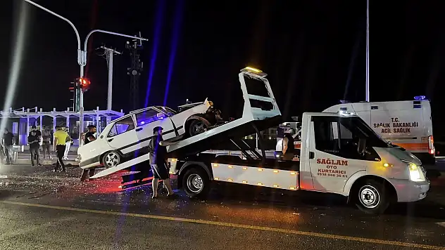 Sakarya'da duble yolda kaza: 3 yaralı